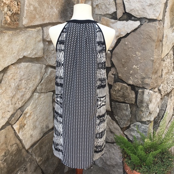 Monteau Dress - Picture 4 of 6